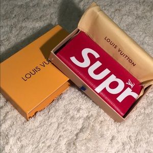 Louis Vuitton Authentic SUPREME wallet